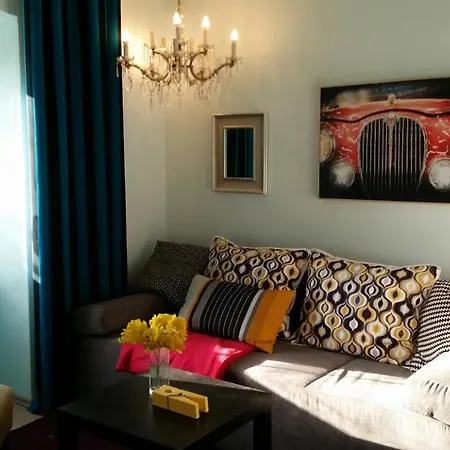 Orange Cube - Self Check In - Free Parking リエカ