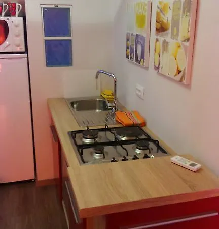 Orange Cube - Self Check In - Free Parking Rijeka