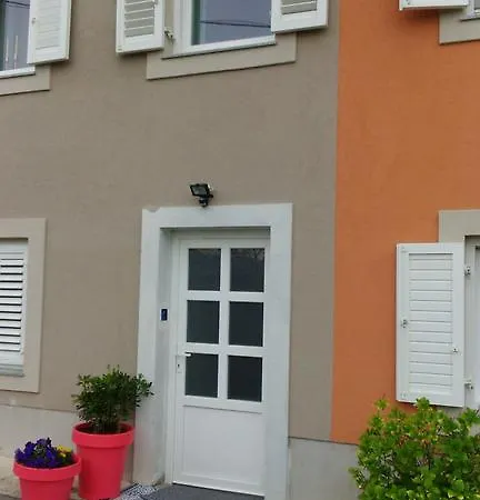 Apartment Orange Cube Rijeka