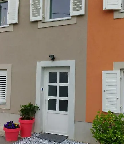 Lägenhet Orange Cube - Self Check In - Free Parking Rijeka