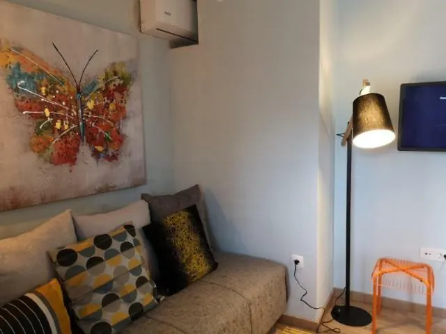 Orange Cube - Self Check In - Free Parking Daire